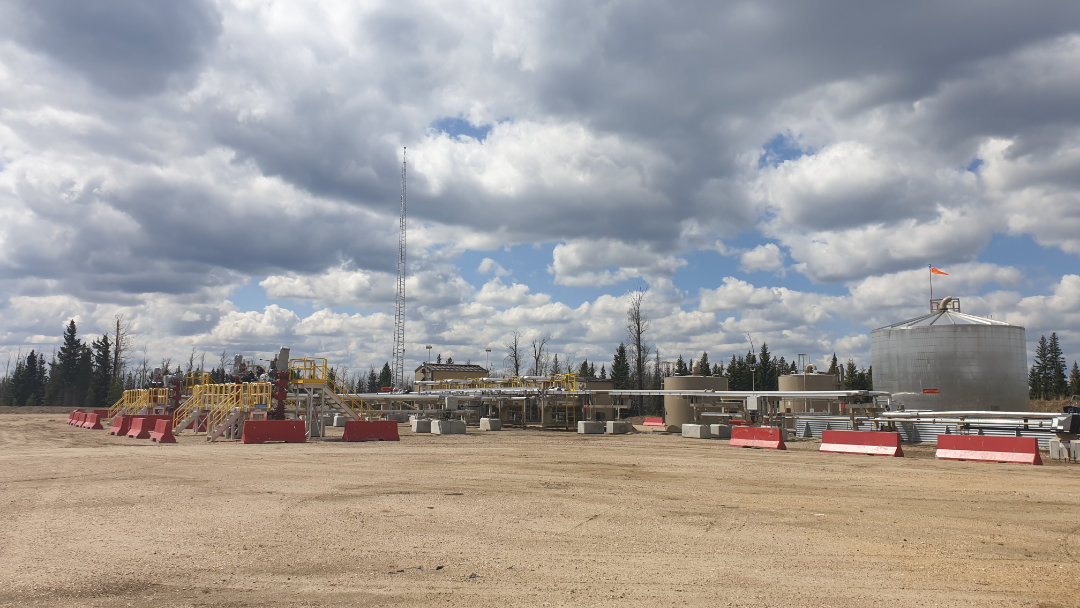 Chevron Wellsite Photograph